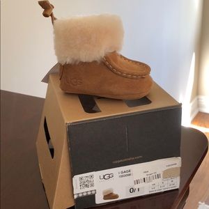 Baby Chestnut Colored Uggs, New in Box